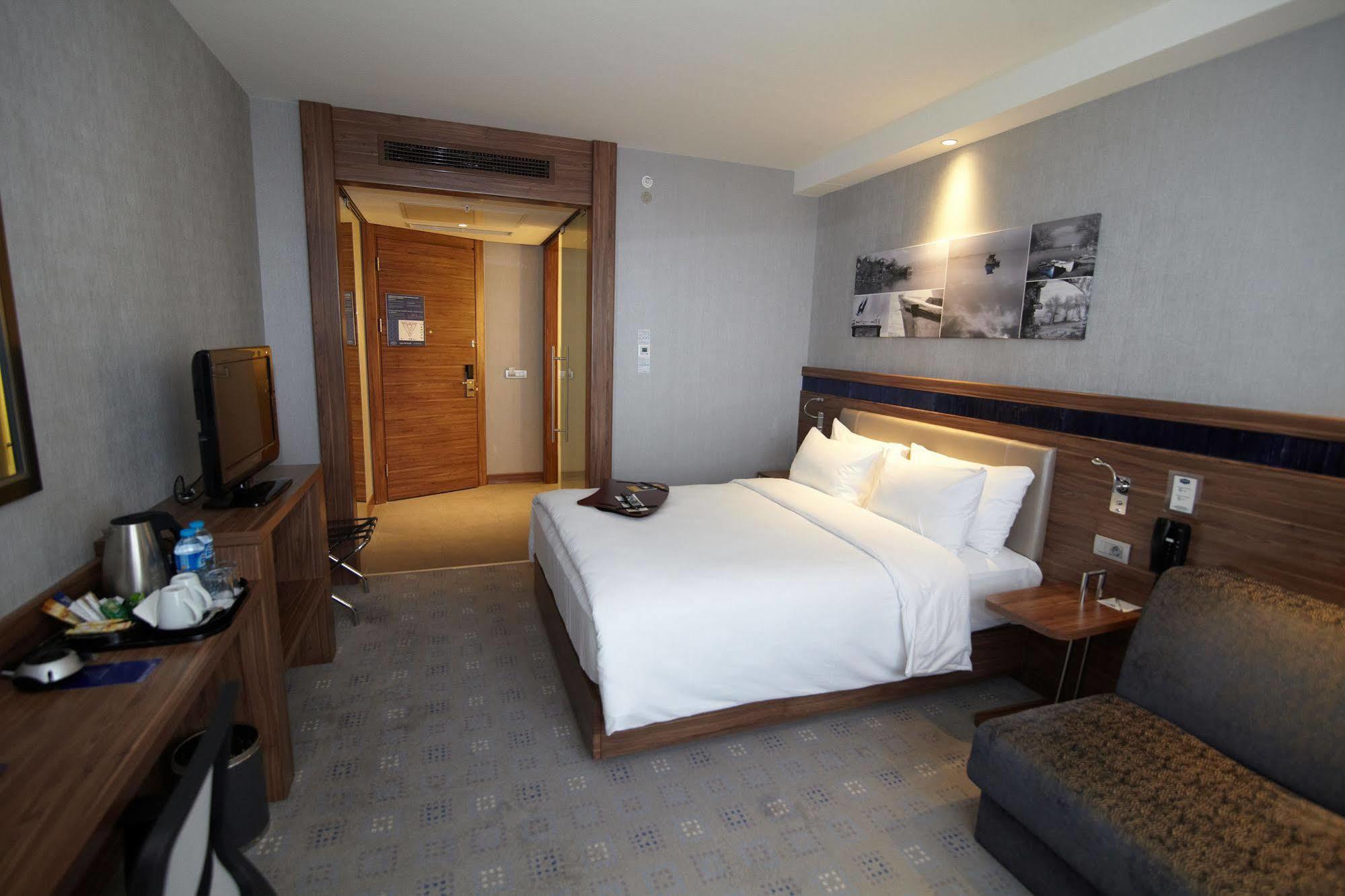 Hampton By Hilton Bursa Hotel Kültér fotó