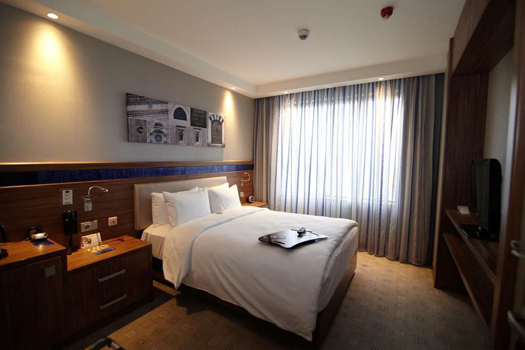 Hampton By Hilton Bursa Hotel Szoba fotó